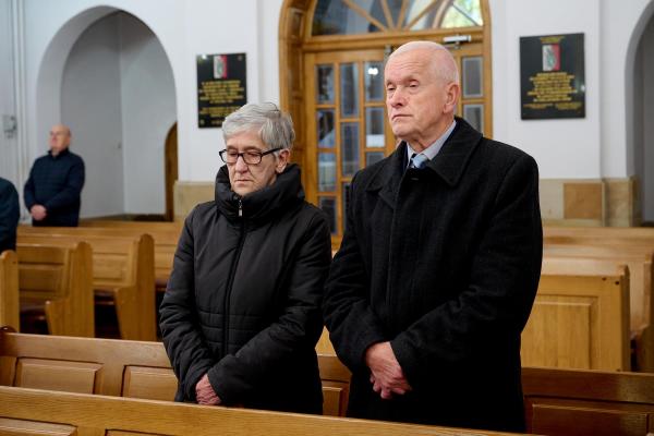 f19349147179d4eaa22bb4731853dbb5