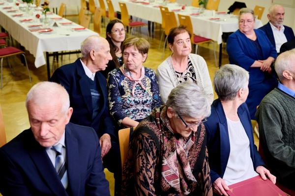 c966cf42202ed47bef3c91b62084727a