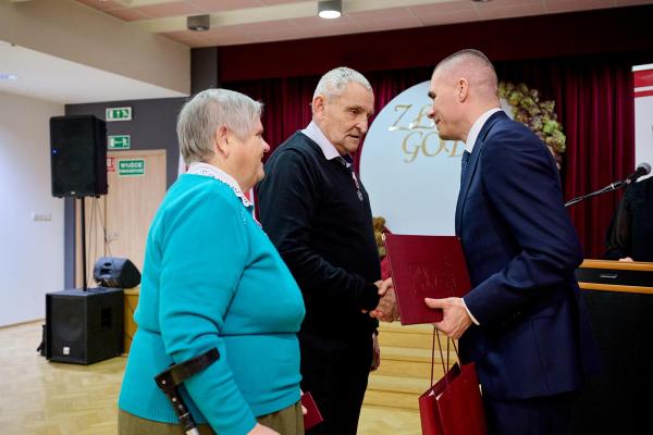 90525417a3c884ca94c59257b937d281