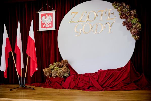 dc7194bf55ec7b6b02af11ec0ad989b0