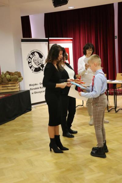 3ecf95831aa3851eb53d66143d7de83d