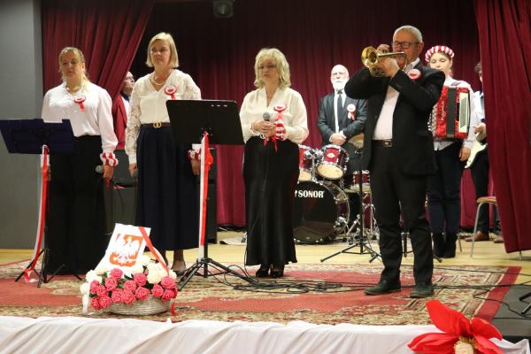 e2093a61dc6c0da8edbe6d96e71985f6