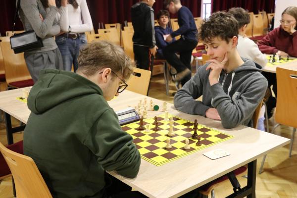 0c4188cbf302a3f59a45024bf08f1da6