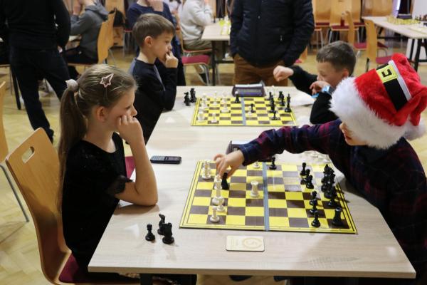 9ae2cf93da947191df4ba9317f79025b