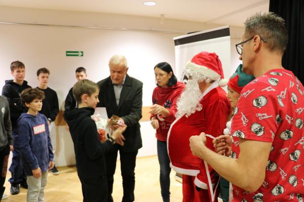 004d458c3c88a38a02f14d457ae8bd0e