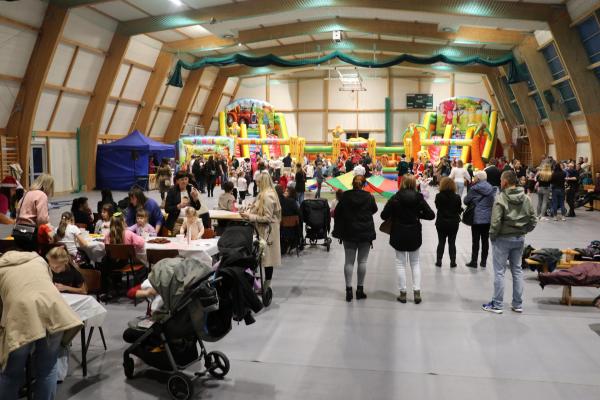 9839a711ae21751986717e5a88f6ef4e