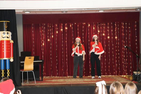 84c4fe81073afcc65e7ef9aff4185ffe