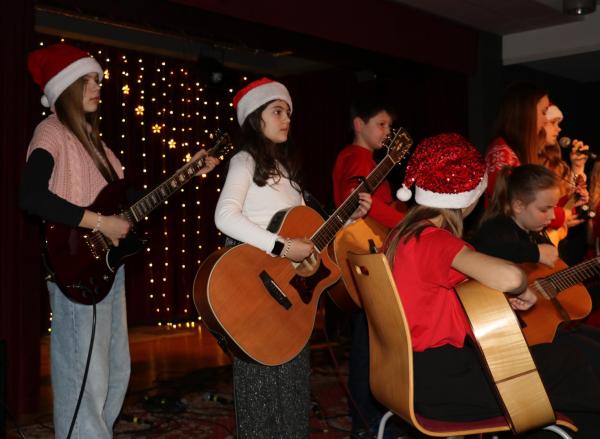 13033154484166f761ba65b53aa01c5a