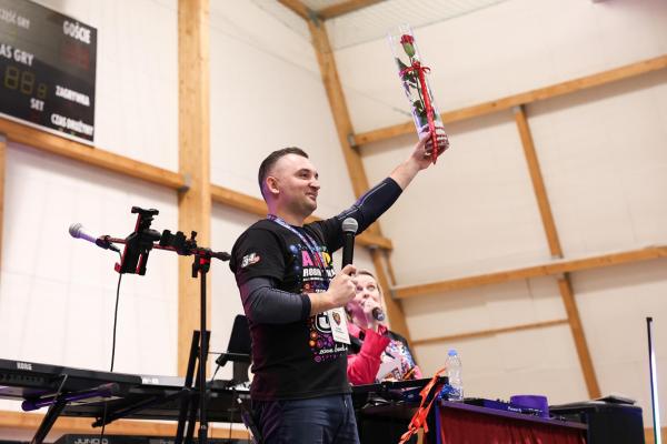 9e8ac1e25399194f1223e88882f1ea22