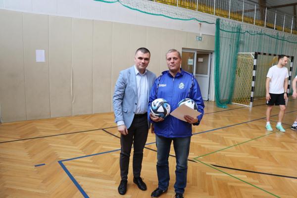 285f5a893318fc67a185306e9ece1675