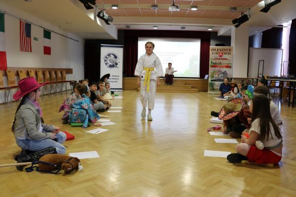 6f253b91e2abc2f6e3476e40015bfc81