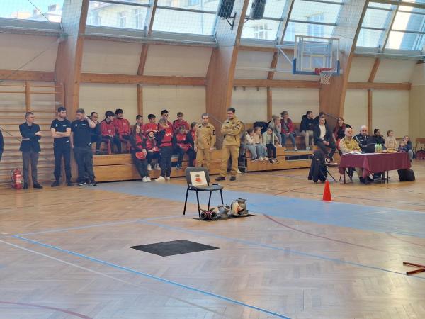 c83fecc5c4e97e44015e803107545878