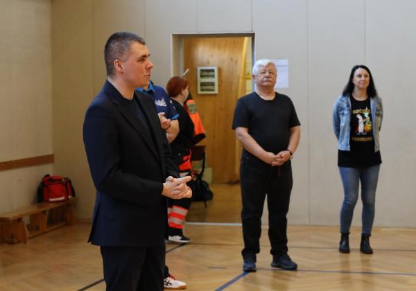 82d0257dc9508efc16a9a6ee27bffac7