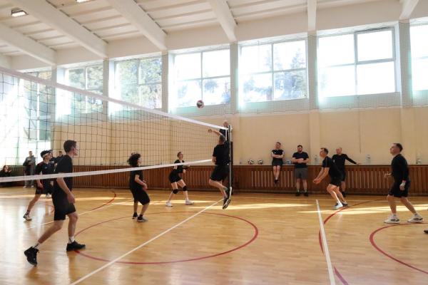 851adb4467e609e5d3353970cf372c85