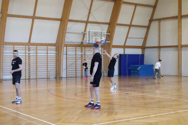 968673dbf1cbfb49335cb8982ea806e0