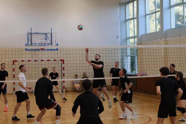 d7a8102057b494127a48068ba56e5304