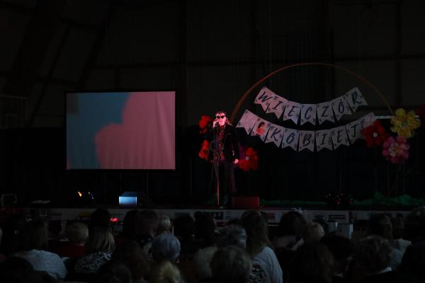 08749e498decd162943dd2f6b85d9ec7